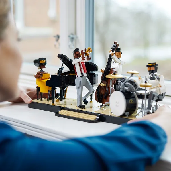 LEGO_21334_爵士四重奏_03.jpg