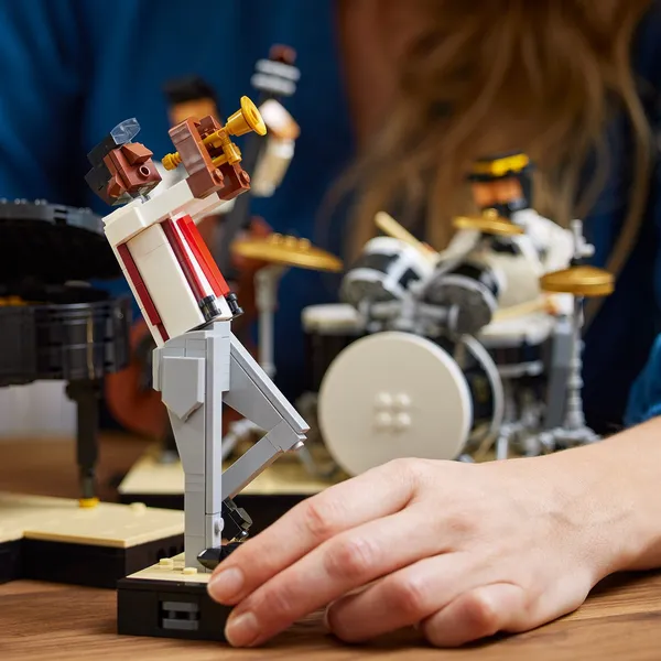 LEGO_21334_爵士四重奏_04.jpg