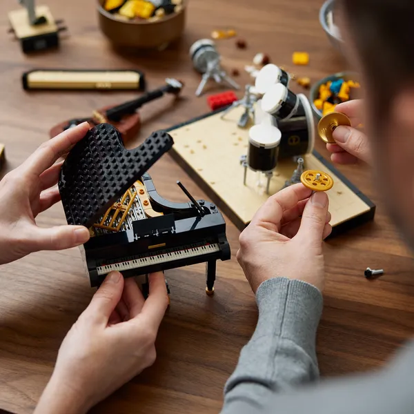 LEGO_21334_爵士四重奏_05.jpg