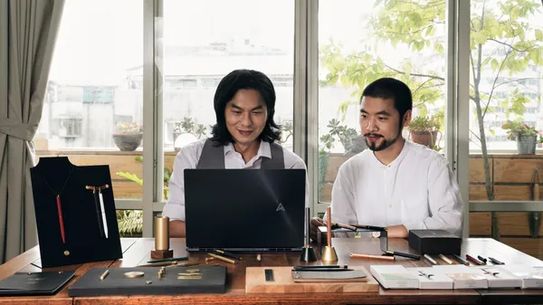十年磨一劍 挖掘設計的真意：ASUS Zenbook Pro 16X OLED和物外YSTUDIO雙六角鋼珠筆