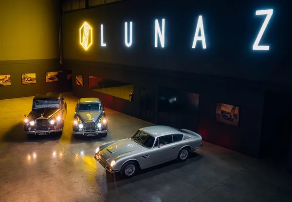 Lunaz