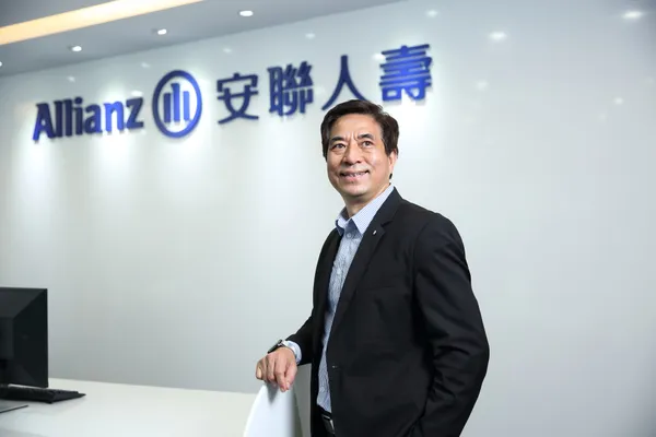 安聯人壽劉育群