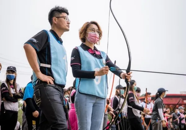 美劇《陰屍路》聞名全球十字弓出自台灣團隊！他創業9年，拿下美國3成市佔 
