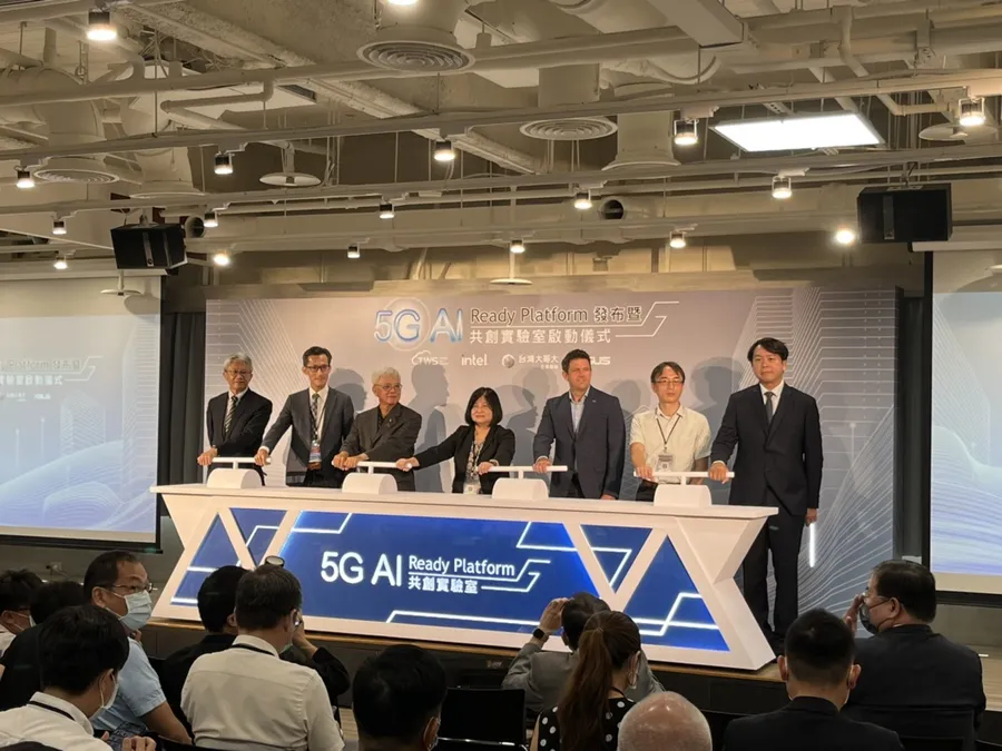 英特爾攜台哥大、華碩「打群架」，推5G、AI及邊緣運算一條龍服務