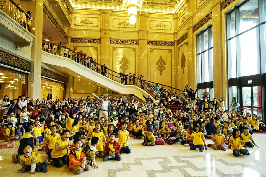 如果兒童劇團  線下兼營線上互動劇場，豬探長打頭陣，開演！