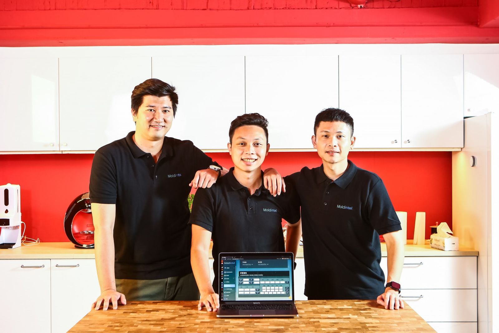 How to get the plastics industry into the digital era? This Taiwanese