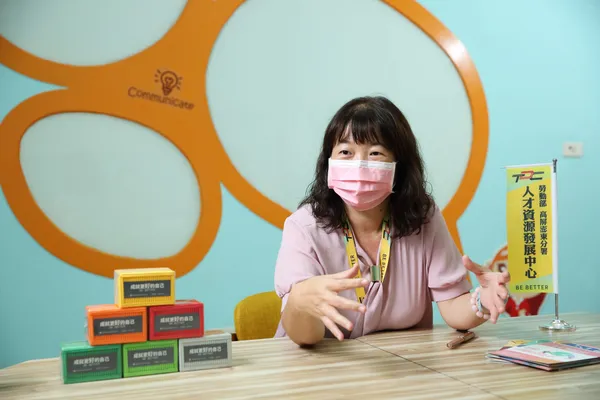 人才資源發展中心-李玫臻主任