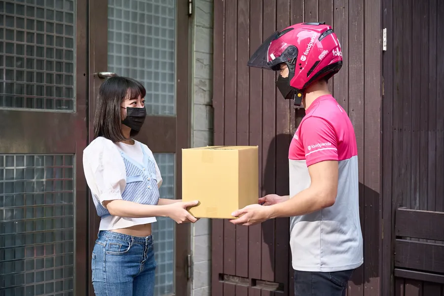 foodpanda 在台進軍「跑腿經濟」，即時快遞服務有多賺？