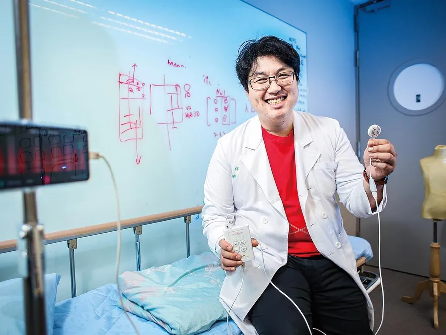 將台灣醫材賣到全世界！聿信醫療用AI取代聽診器，解決「呼吸監測」難題