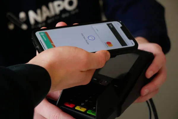 apple pay.jpg