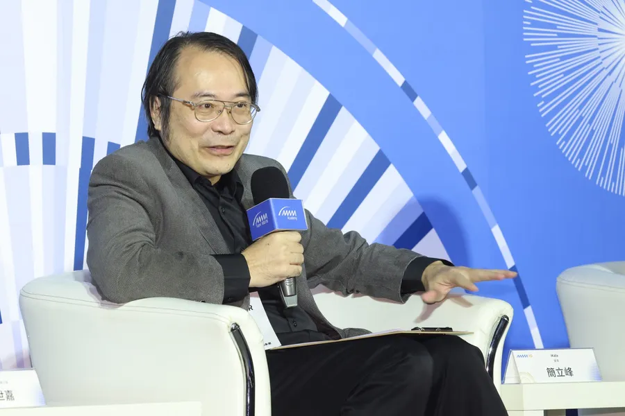 台灣的少子化可以靠AI救援！簡立峰：延續半導體優勢，企業要快學AI