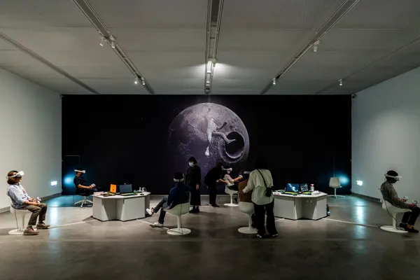X人稱—黃心健的元宇宙劇場_06