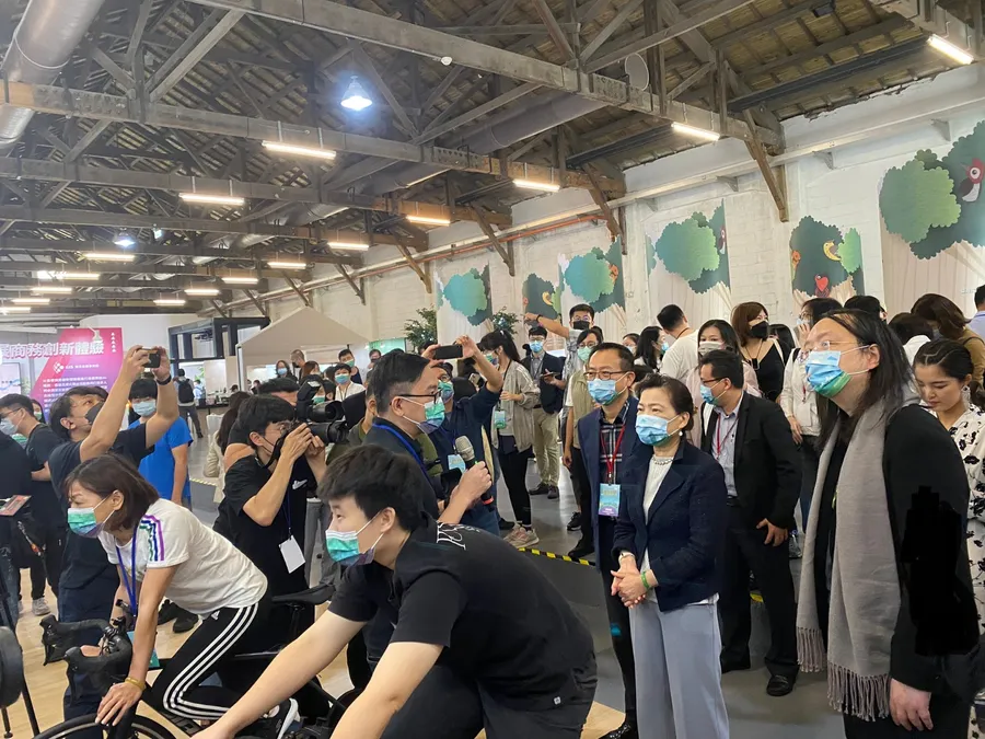 擴大5G創新服務應用成果展 現場體驗民眾有感