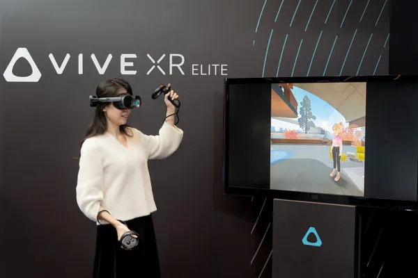 HTC VIVE XR Elite