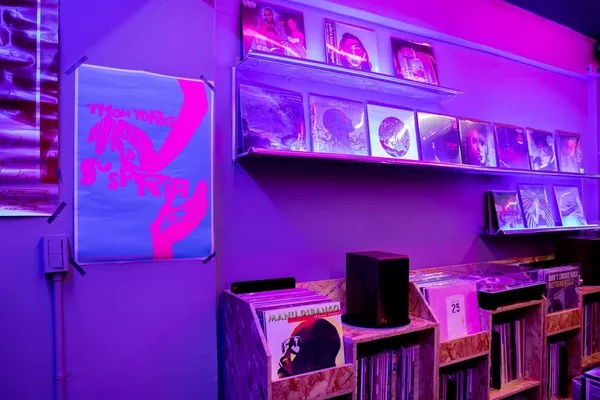 THT 黑膠唱片選店 二店 Room 25