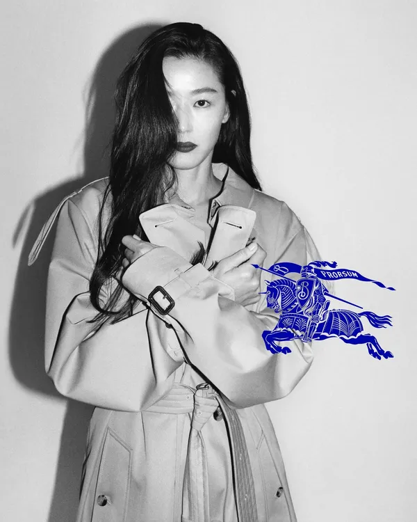 Burberry 全新Logo 設計