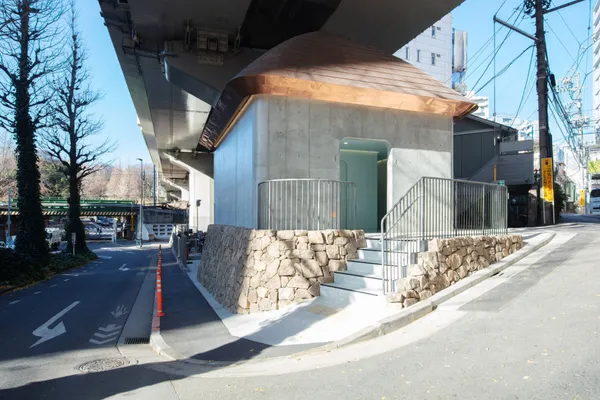 the tokyo toilet 裏參道