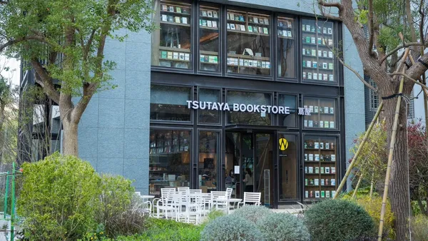 2/24 開幕！新竹竹北「 TSUTAYA BOOKSTORE 」：以憧憬的收藏室規劃，引進全台唯一 WIRED CAFÉ