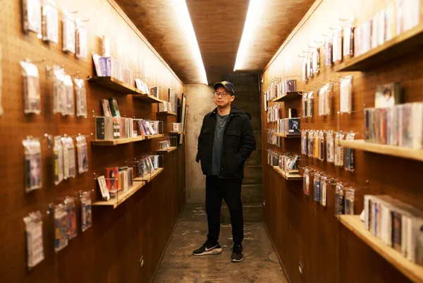 翻玩傳統與現代成精！從流行詞曲、獨立樂團到廟會戲曲的非典型音樂多棲人：專訪音樂跨界鬼才柯智豪