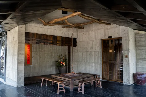飛花落院