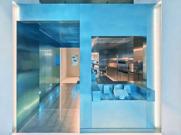 BLUE BOTTLE COFEEE 藍瓶咖啡 首爾明洞店