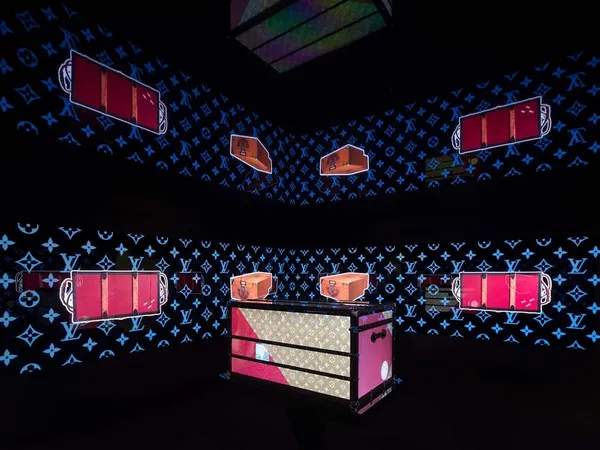 Louis Vuitton_2S.jpg