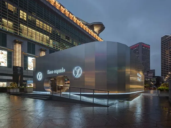 Louis Vuitton_30S.jpg