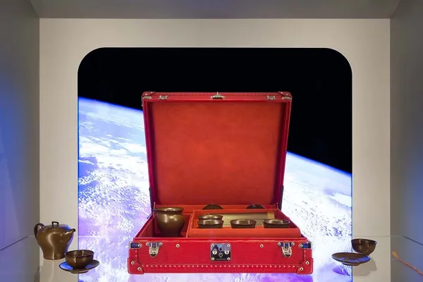 Louis Vuitton_34S.jpg