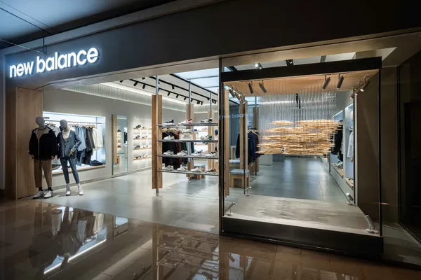 New Balance 竹藝裝置