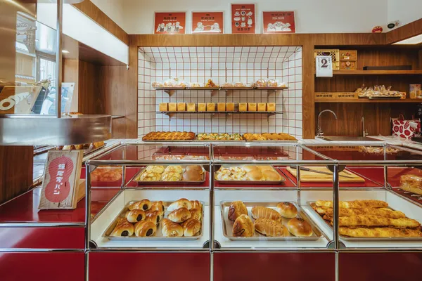 「蜷尾家パン」麵包屋開幕