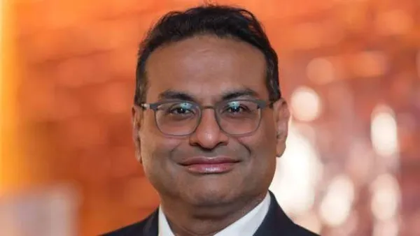 星巴克CEO納拉辛漢 (Laxman Narasimhan) 