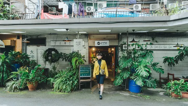 在每個脆弱時刻，我們自己造了家：專訪《貧窮人的台北》策展人朱冠蓁