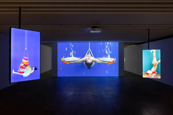 忠泰美術館當代藝術展《亻─ 生而為人》
