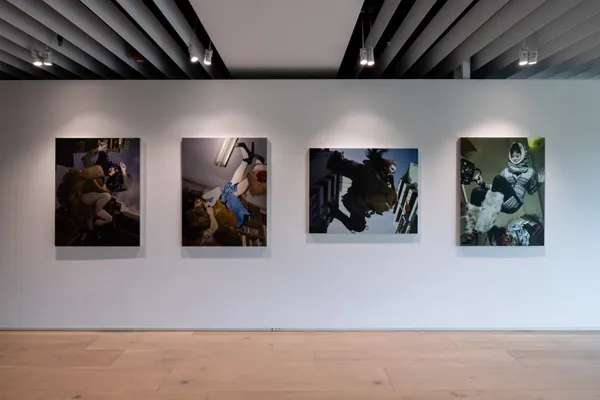 忠泰美術館當代藝術展《亻─ 生而為人》