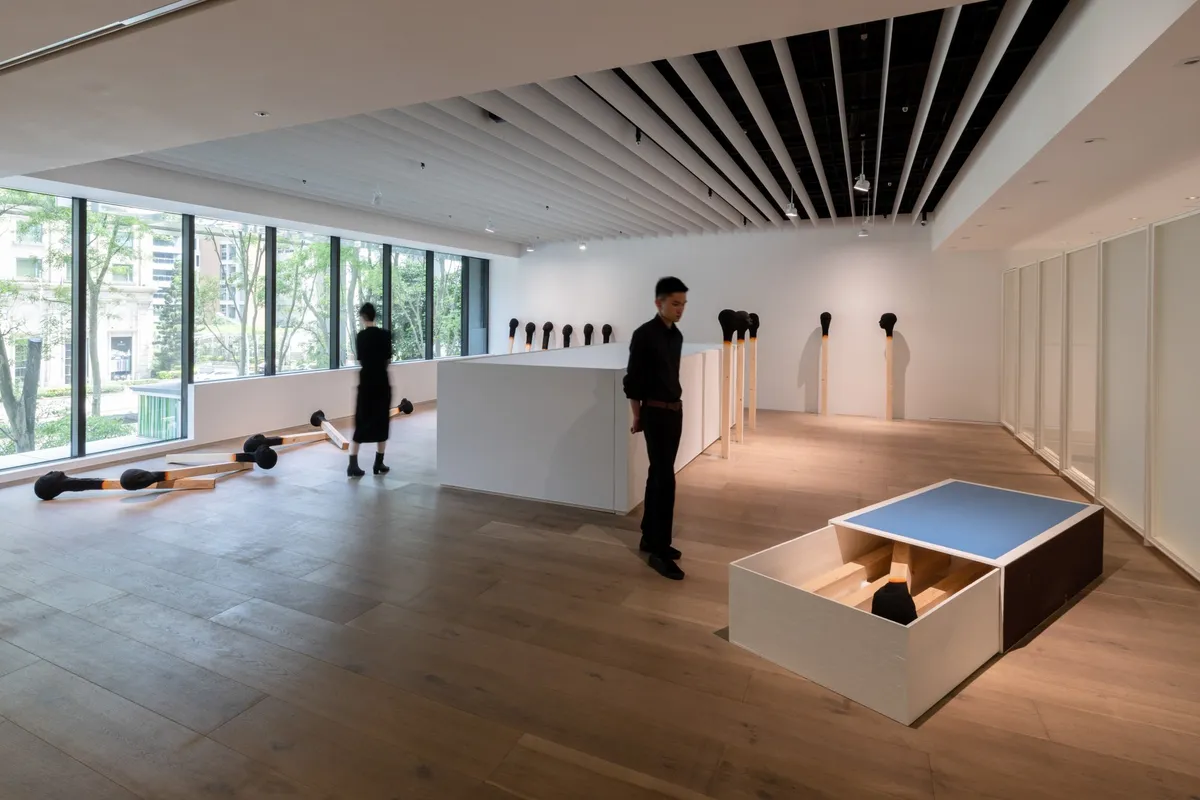 忠泰美術館當代藝術展《亻─ 生而為人》