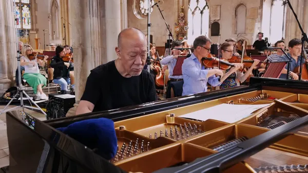 VideoScreenshot--YouTube-JoeHisaishi-Merry-Go-Roun