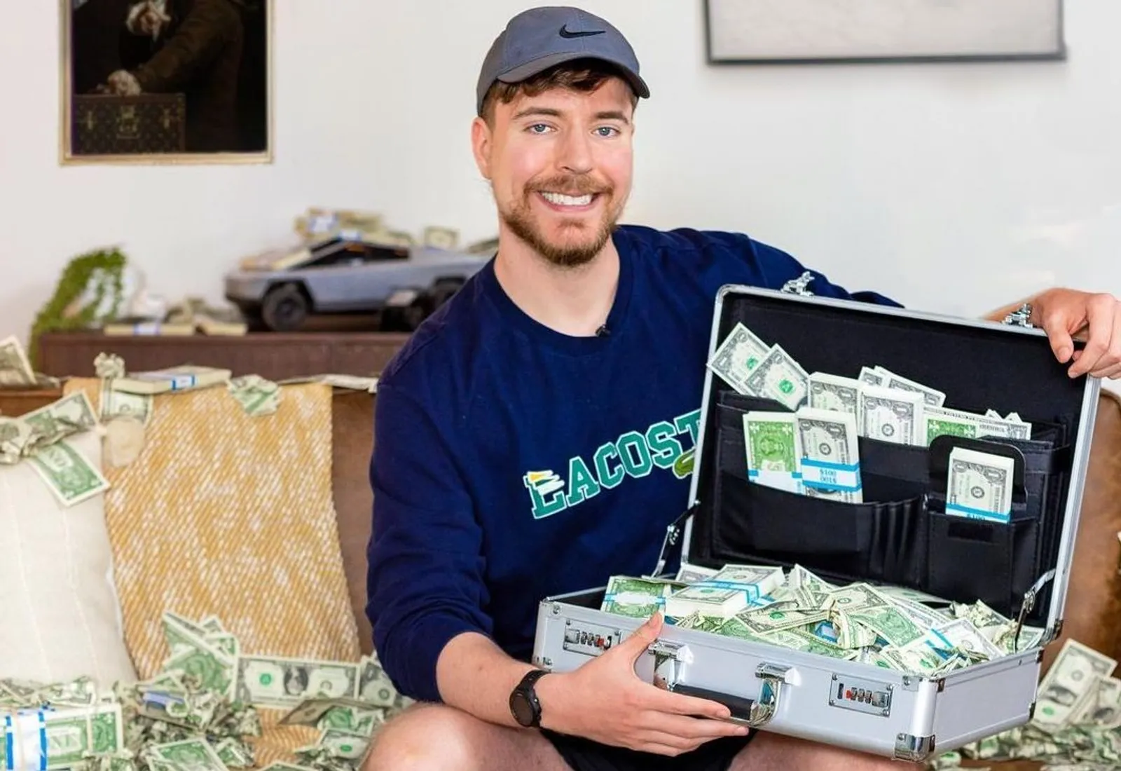 慶生送現金！YouTuber「Mrbeast」貼文狂吸千萬粉絲，他是誰？過去還有哪些事跡？
