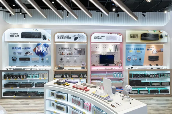 圖說02：Logi Store品牌概念店內展示最完整Logitech個人協作解決方案產品，絕對滿足使