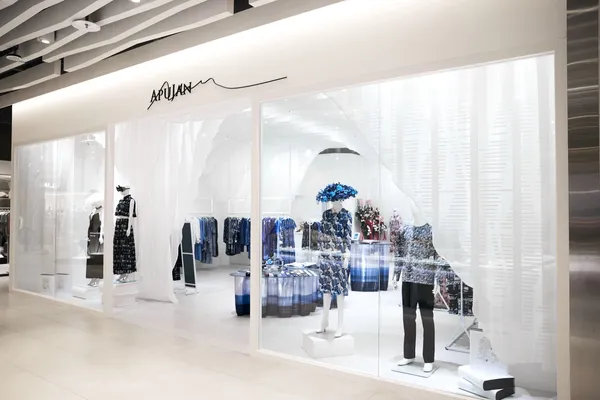 APUJAN台北店 空間照 (1).jpg