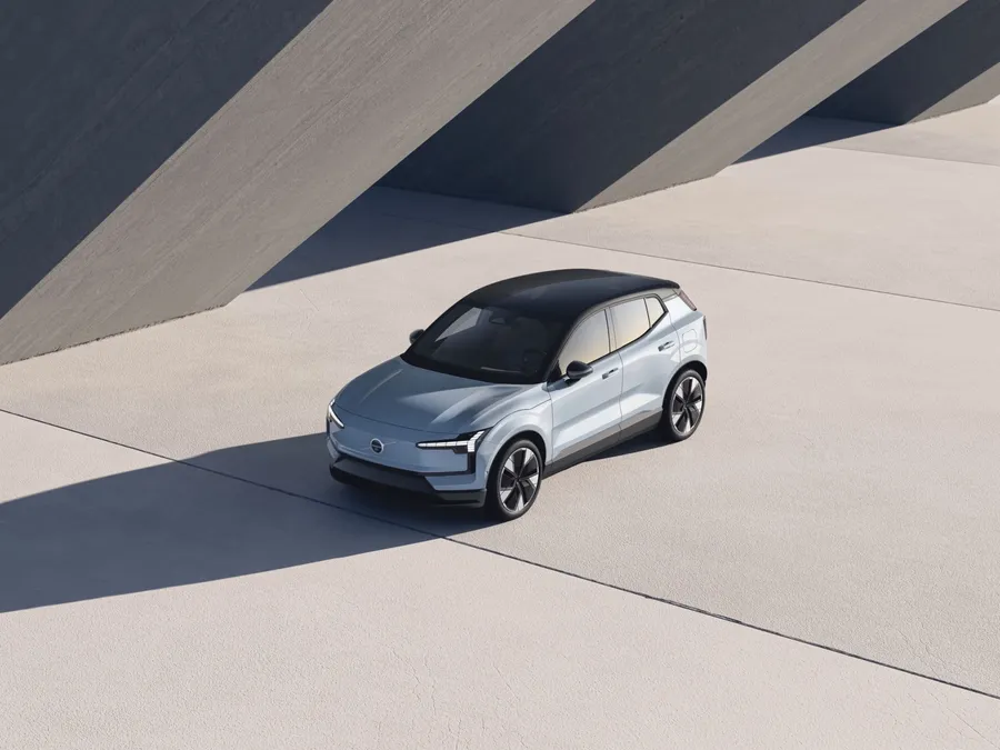 VOLVO「史上最小」純電休旅EX30來了，亮點一次看！怎麼朝純電品牌邁進？