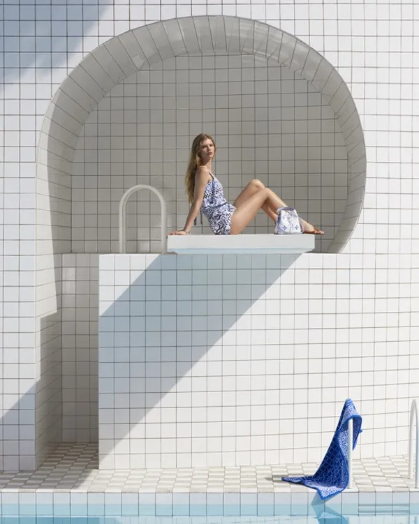 LV_BY_THE_POOL_6.jpg
