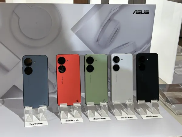 華碩Zenfone 10-1.jpg