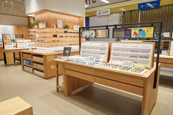 JINS無印良品大潤發中壢複合概念店開幕