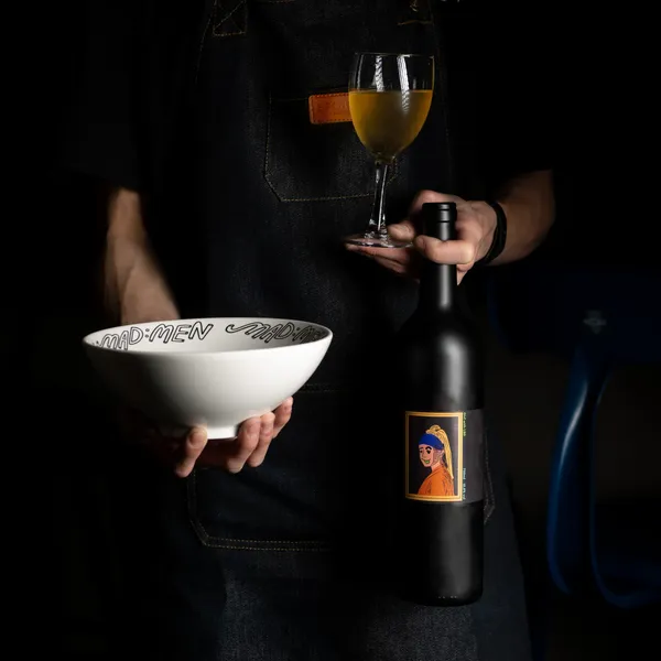 MAD:MEN_Winetail_Girl with LSD煙燻風味橘酒.JPG