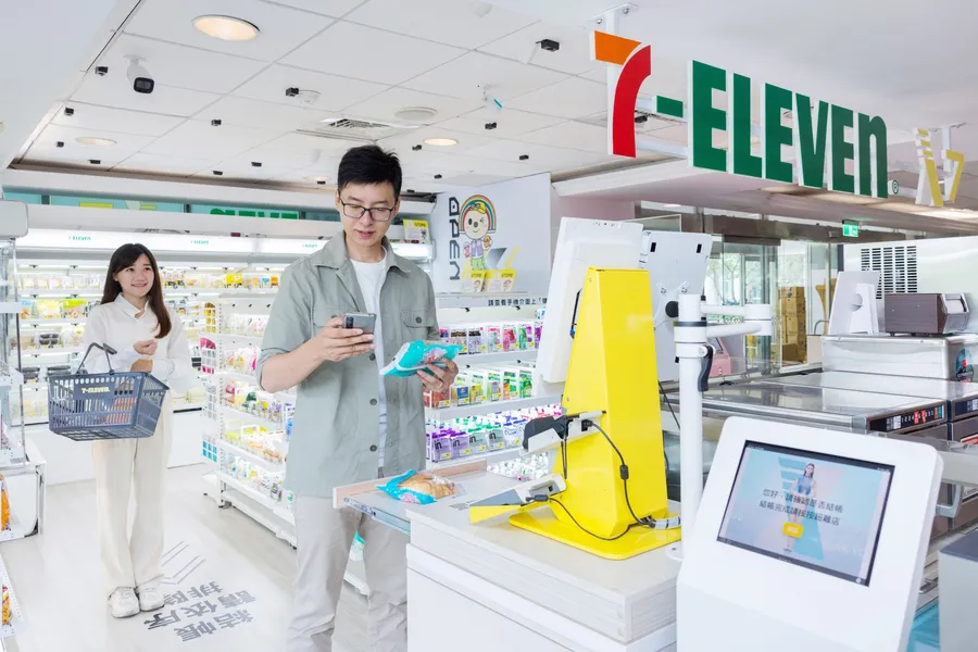 開箱真正的「無人7-11」！一個店員就能遠端開店，3個步驟讓你拿了就走