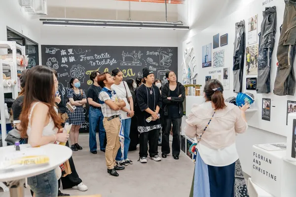 01 Fabrica Lab_Showcase.jpg