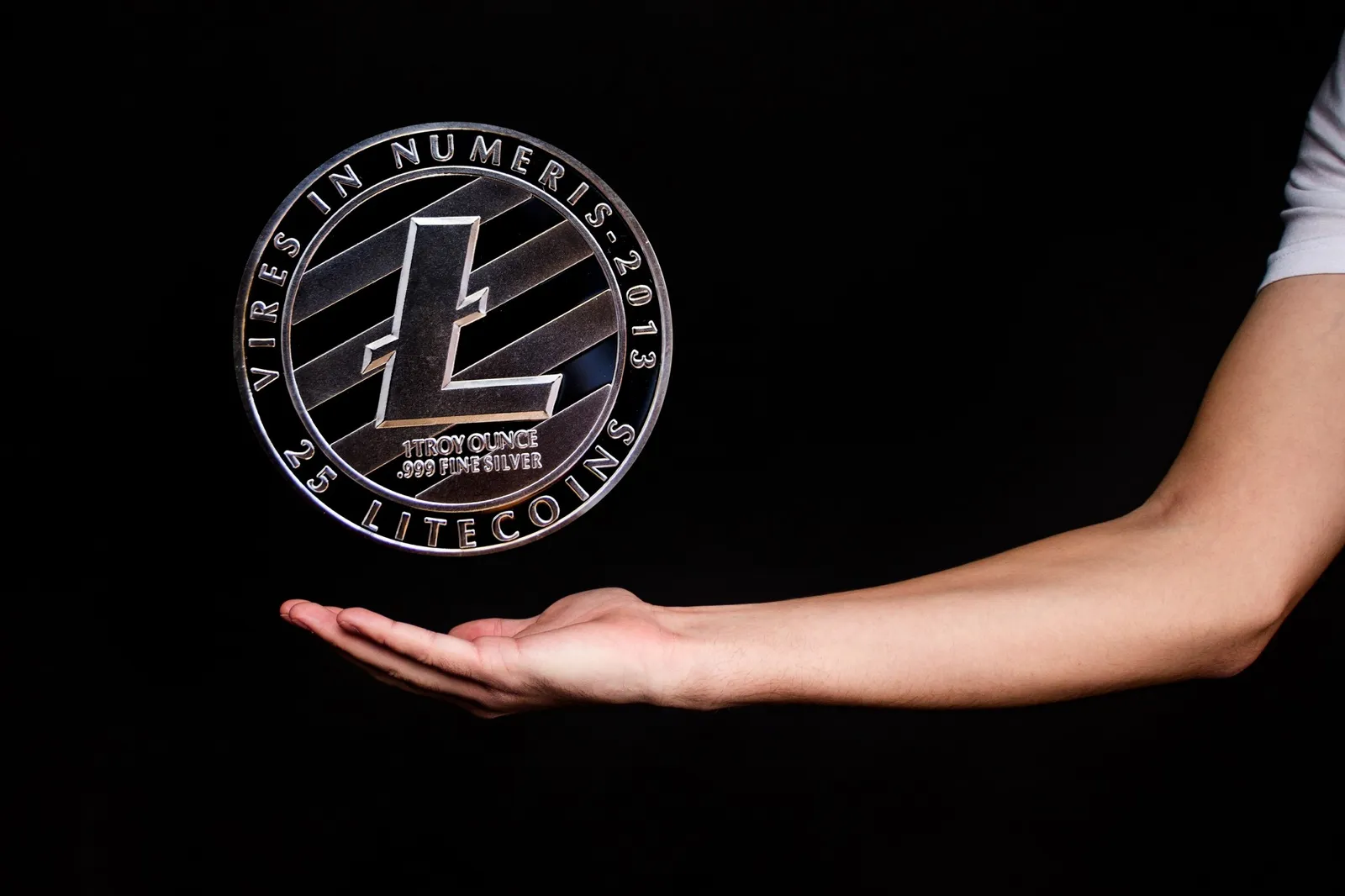 數位白銀」迎第3度減半！基因裡藏有比特幣？一次搞懂什麼是萊特幣｜Web3+