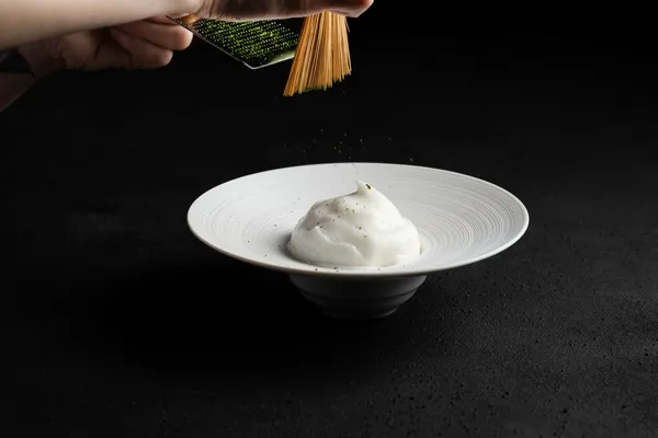 AKIN-櫻桃、黑巧克力、酒釀冰淇淋.jpg