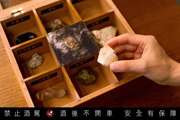 kkbar金酒吧_11