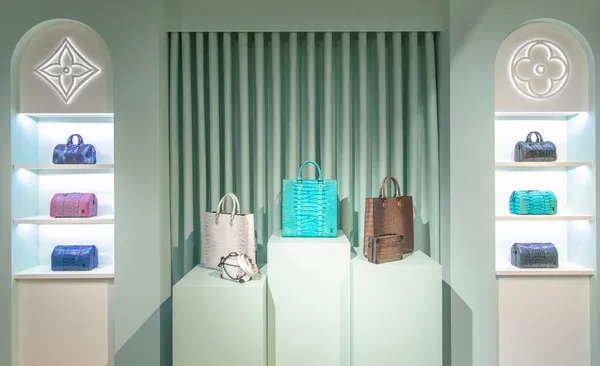 Louis Vuitton 2023珍稀皮革展_男士專區 (3).jpg